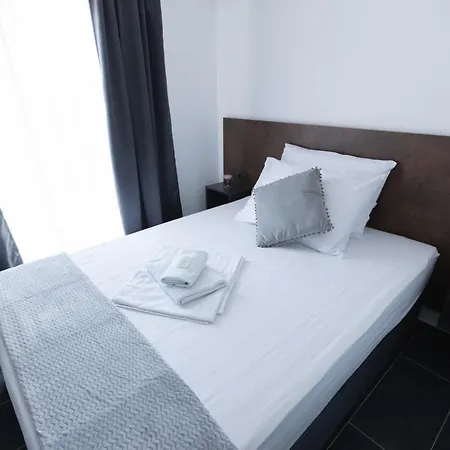 B&B D8 자다르