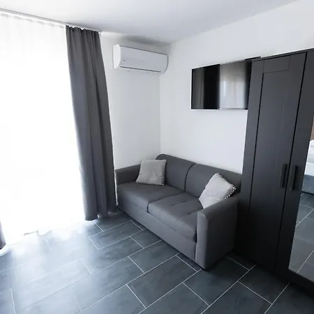 D8 فندق مبيت وإفطار