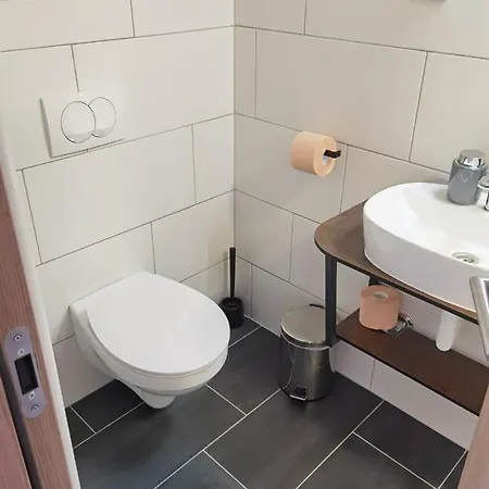 D8 3*