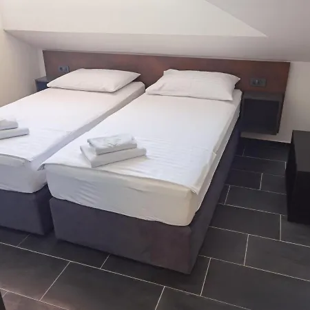 B&B D8 자다르