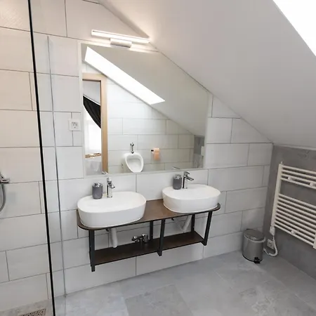 D8 فندق مبيت وإفطار