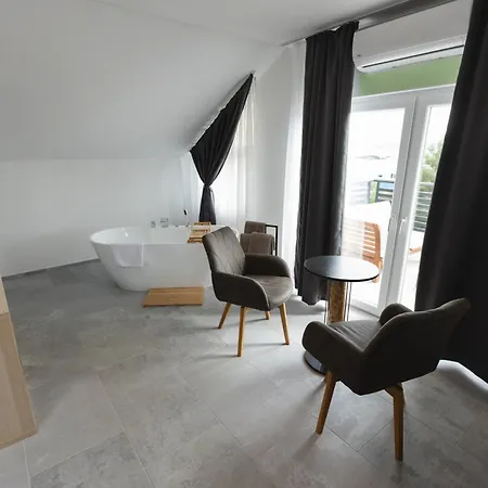 B&B D8 3*