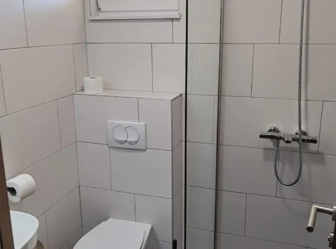 Nocleg ze śniadaniem D8 3*