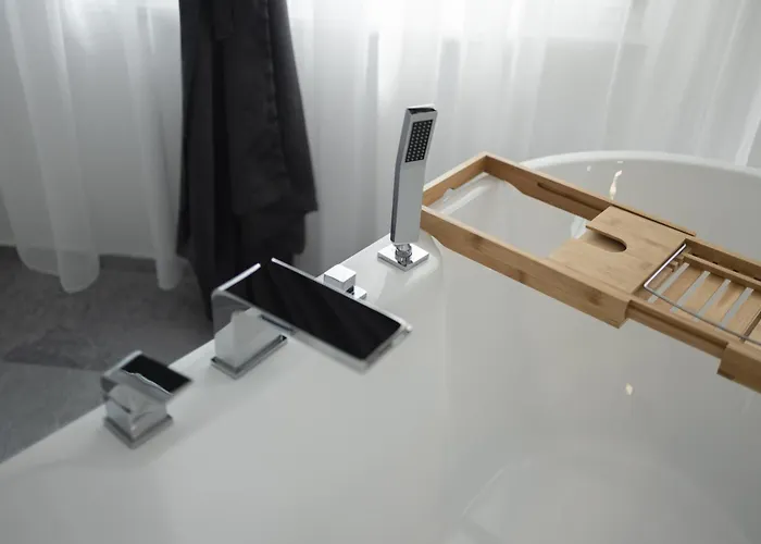 Nocleg ze śniadaniem D8