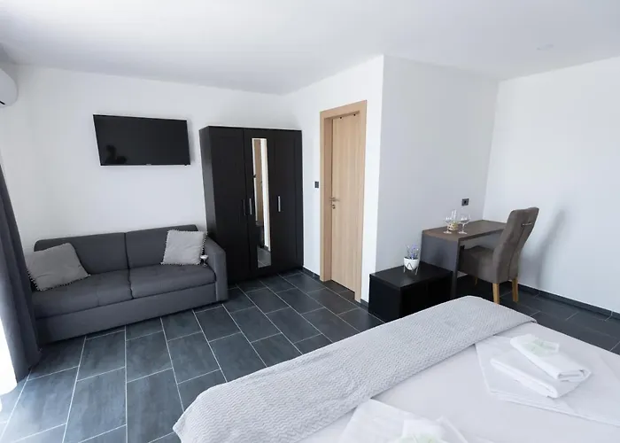 Couette-café D8 Zadar